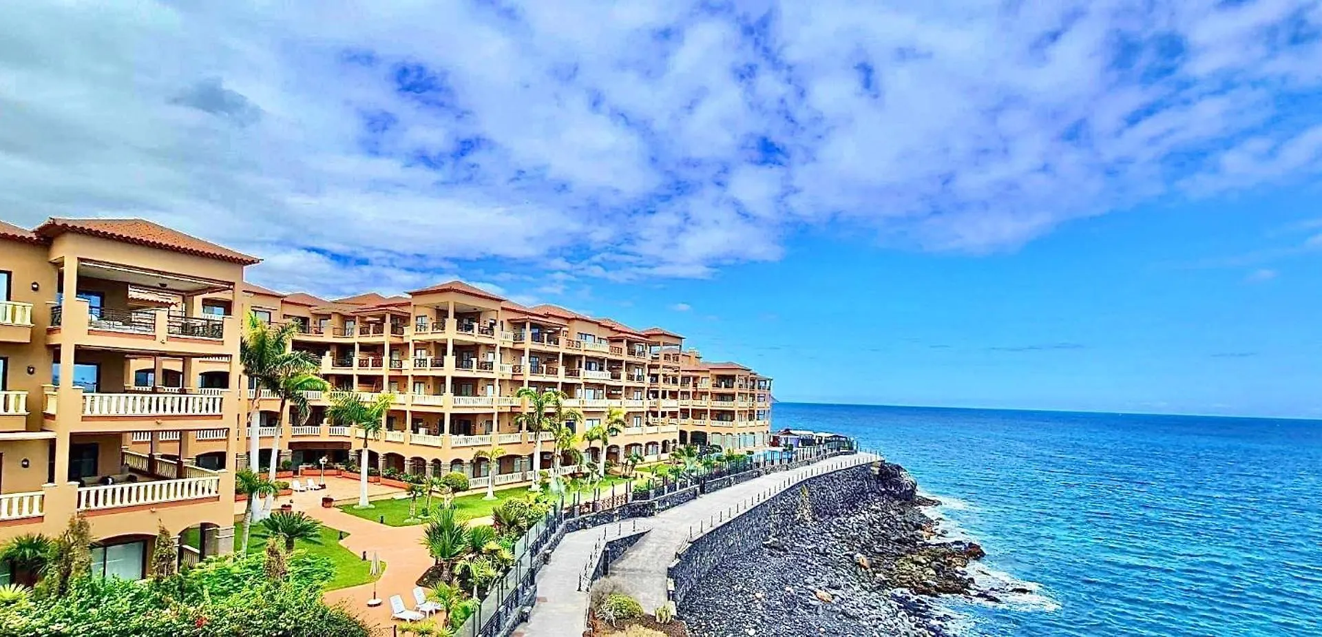 Best4U Nautico location